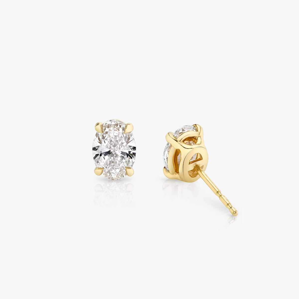 Oval Solitaire Stud